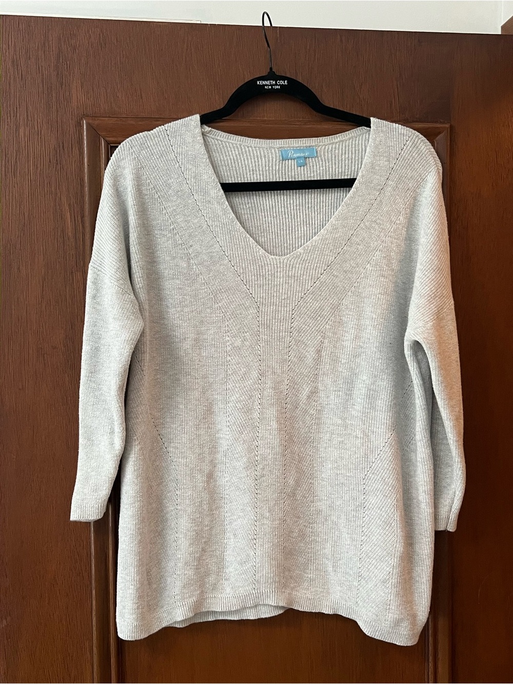LightHeather Gray 100% Cotton V-Neck Knit Pullover EUC